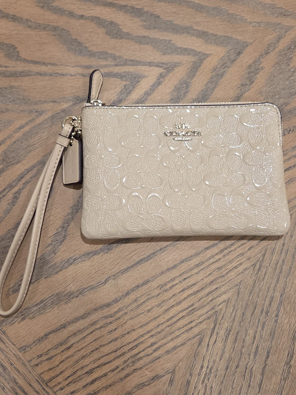 Coach Corner Zip Wristlet Women Small Beige Monogram Patent Y2K Luxury Pouch